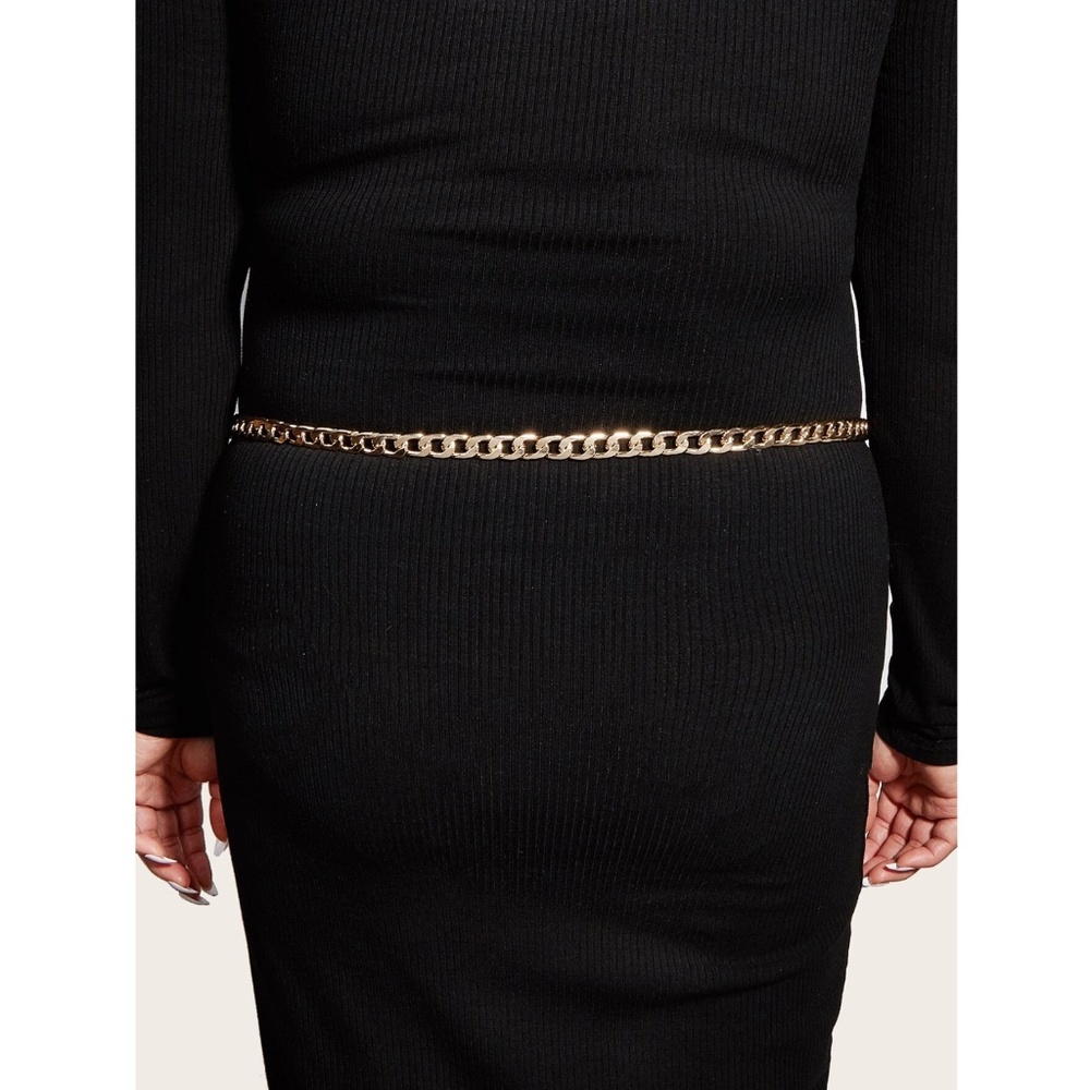 Plus Size Gold Tone Chain Belt - Picture 5 of 7